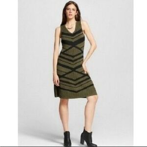 Mossimo Olive Green and Black Sleeveless V-Neck Knit Dress